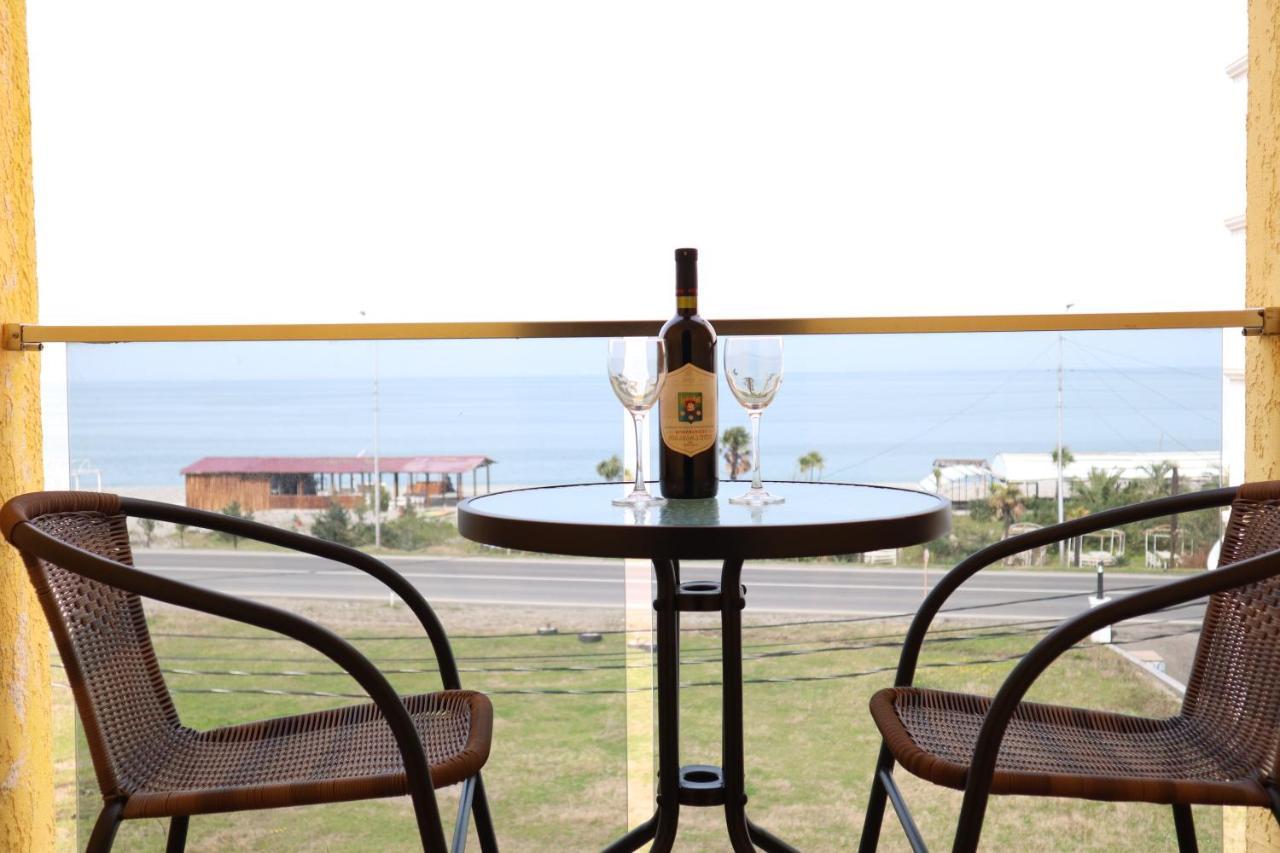 Casa Del Mar Otel Kvariati Dış mekan fotoğraf